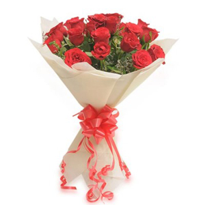 Valentine's Day Flowers to Hyderabad