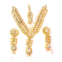 Gifts to Hyderabad